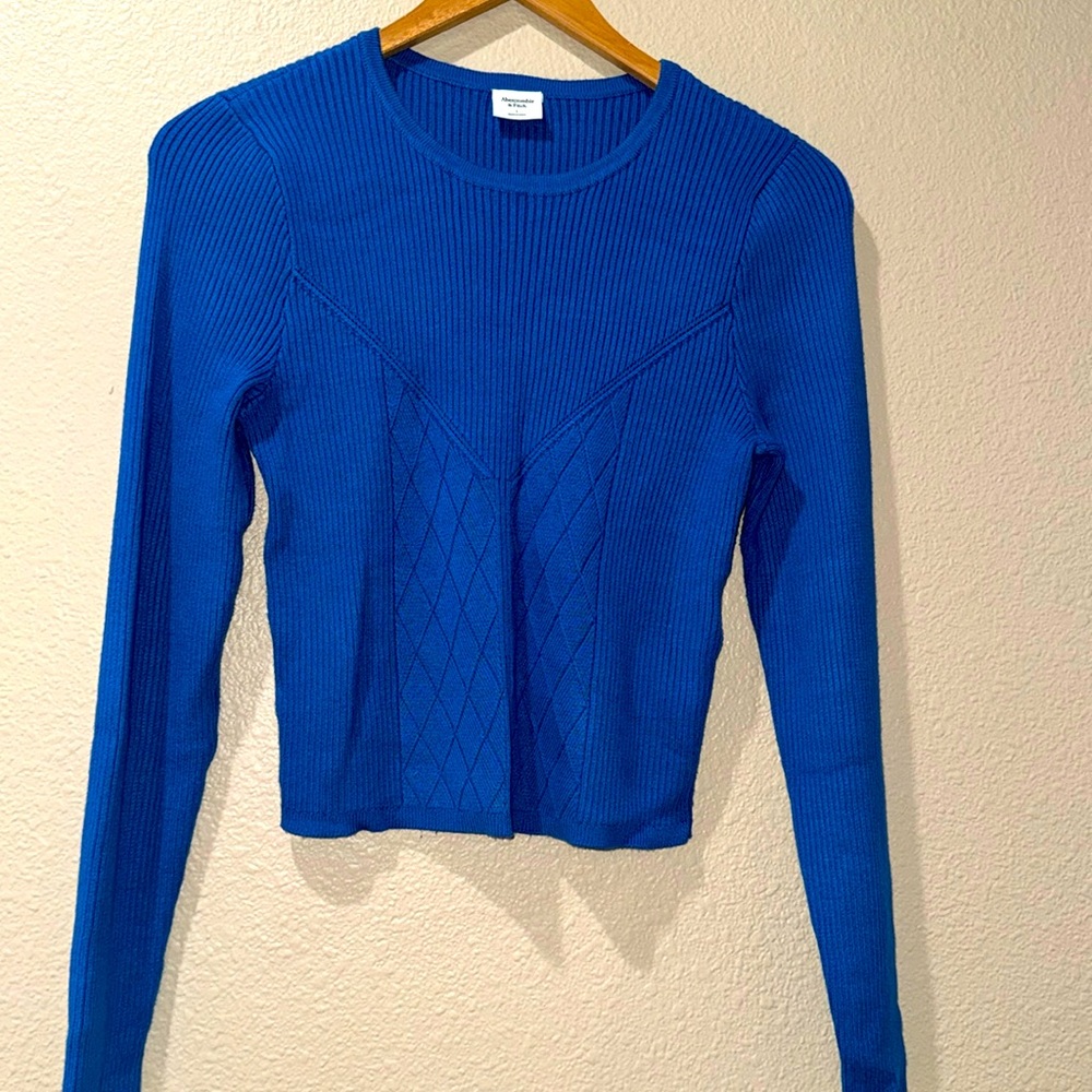 Abercrombie & Fitch Sweater